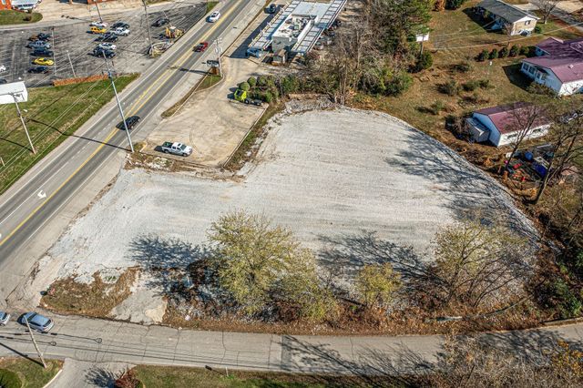 9615 US Highway 70, E, Mc Ewen, TN 37101