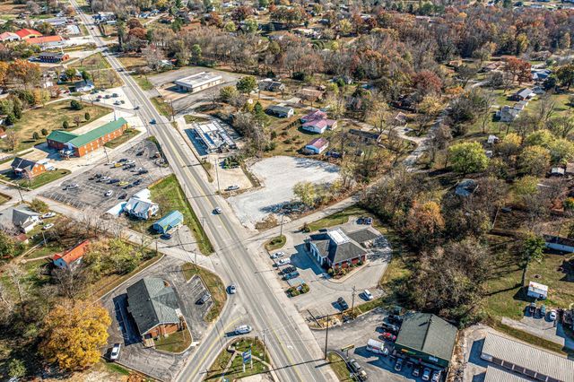 9615 US Highway 70, E, Mc Ewen, TN 37101