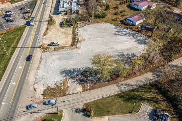 9615 US Highway 70, E, Mc Ewen, TN 37101