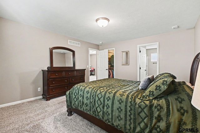 14957 Grebe Street, Bennington, NE 68007