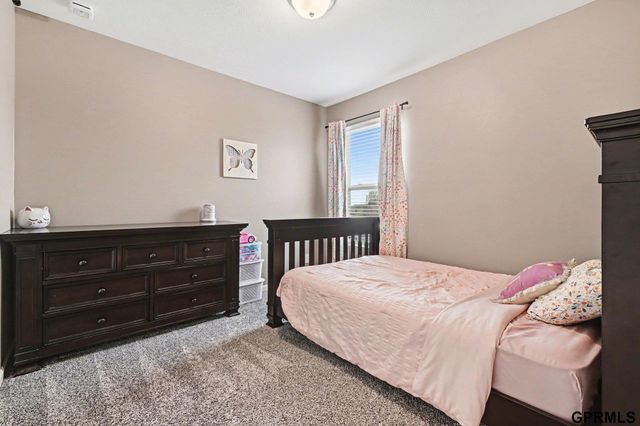 14957 Grebe Street, Bennington, NE 68007