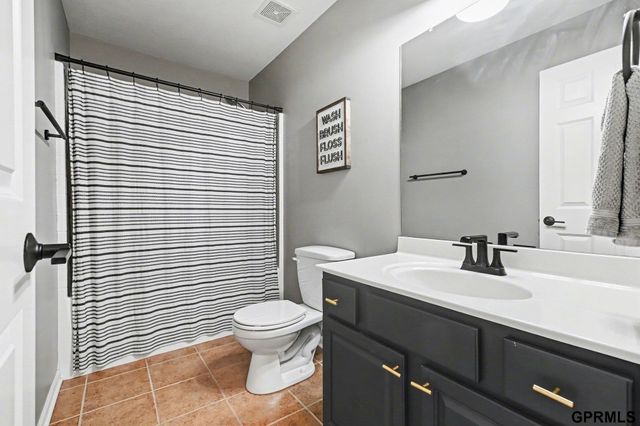 14957 Grebe Street, Bennington, NE 68007