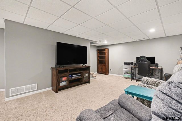 14957 Grebe Street, Bennington, NE 68007
