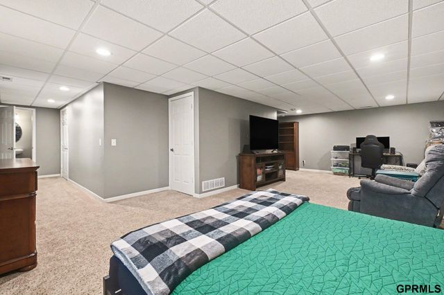 14957 Grebe Street, Bennington, NE 68007
