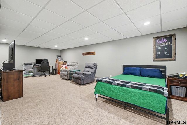 14957 Grebe Street, Bennington, NE 68007