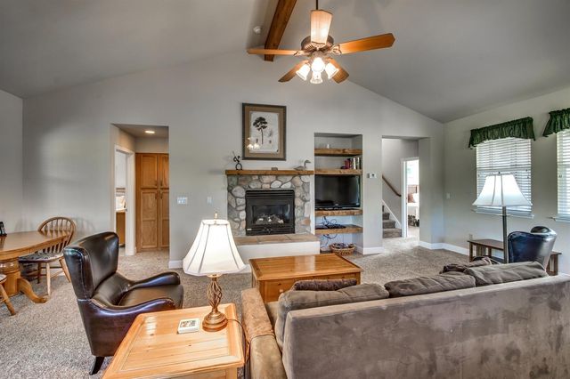 831 Pioneer Mine Ct, Angels Camp, CA 95222