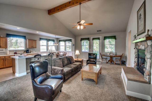 831 Pioneer Mine Ct, Angels Camp, CA 95222