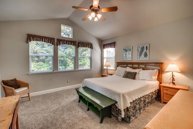 831 Pioneer Mine Ct, Angels Camp, CA 95222