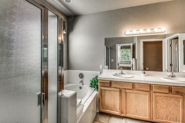 831 Pioneer Mine Ct, Angels Camp, CA 95222