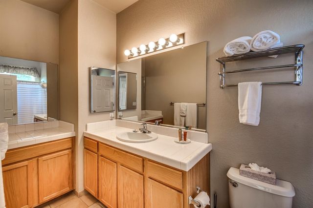 831 Pioneer Mine Ct, Angels Camp, CA 95222