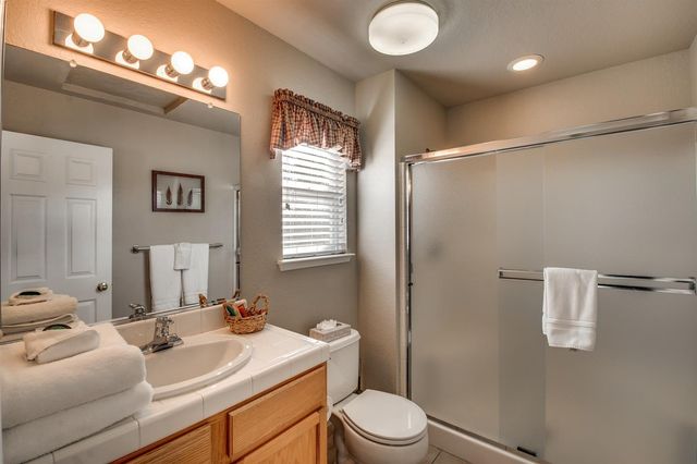 831 Pioneer Mine Ct, Angels Camp, CA 95222