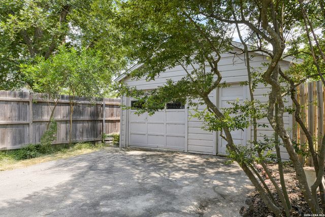 144 Harmon Dr, San Antonio, TX 78209