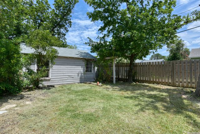 144 Harmon Dr, San Antonio, TX 78209