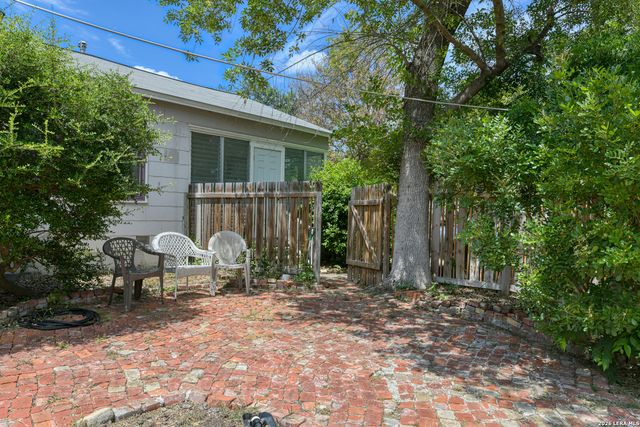 144 Harmon Dr, San Antonio, TX 78209