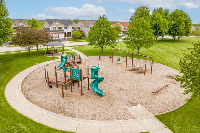 2984 Shamrock Circle, Elgin, IL 60124