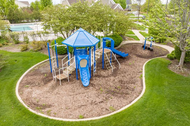 2984 Shamrock Circle, Elgin, IL 60124