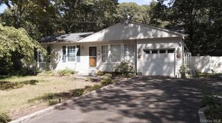 254 Auborn Avenue, Shirley, NY 11967