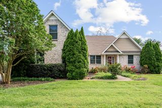 403 Freedom Ct, Murfreesboro, TN 37129