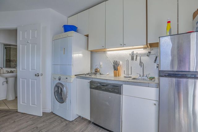 905 Coal Avenue SW, Albuquerque, NM 87102