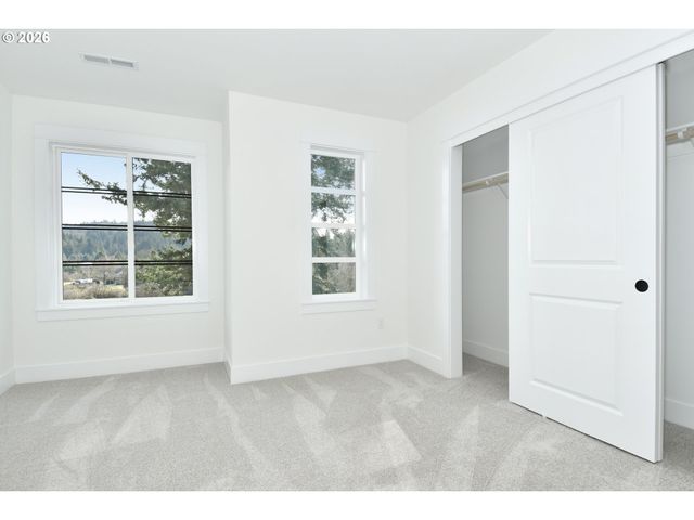 14205 Se Cannon St, Portland, OR 97236
