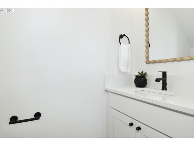 14205 Se Cannon St, Portland, OR 97236