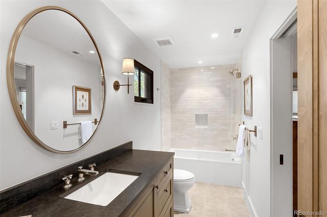 2821 E Cedar Avenue 18, Denver, CO 80209