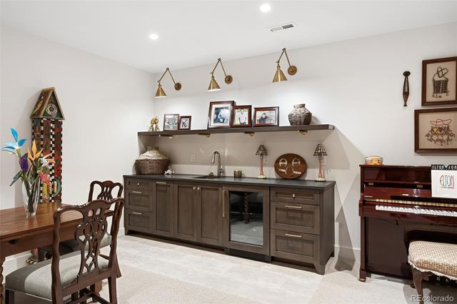 2821 E Cedar Avenue 18, Denver, CO 80209