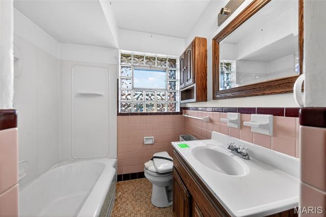 1326 Northumberland Drive, St Louis, MO 63137