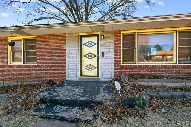 1326 Northumberland Drive, St Louis, MO 63137