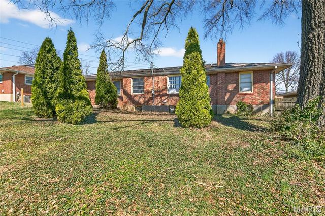 1326 Northumberland Drive, St Louis, MO 63137