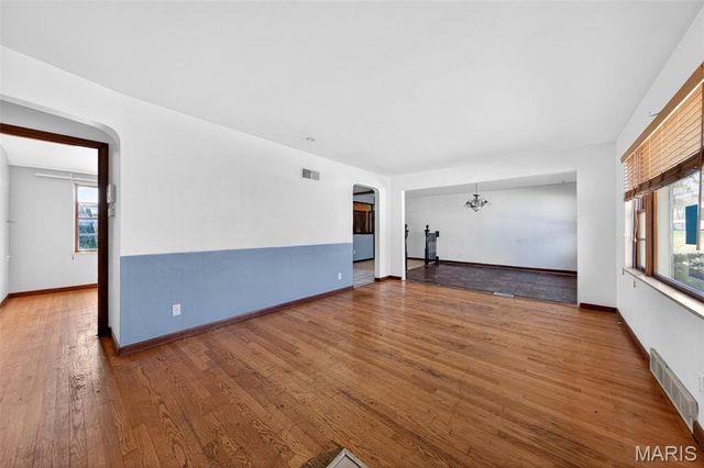 1326 Northumberland Drive, St Louis, MO 63137