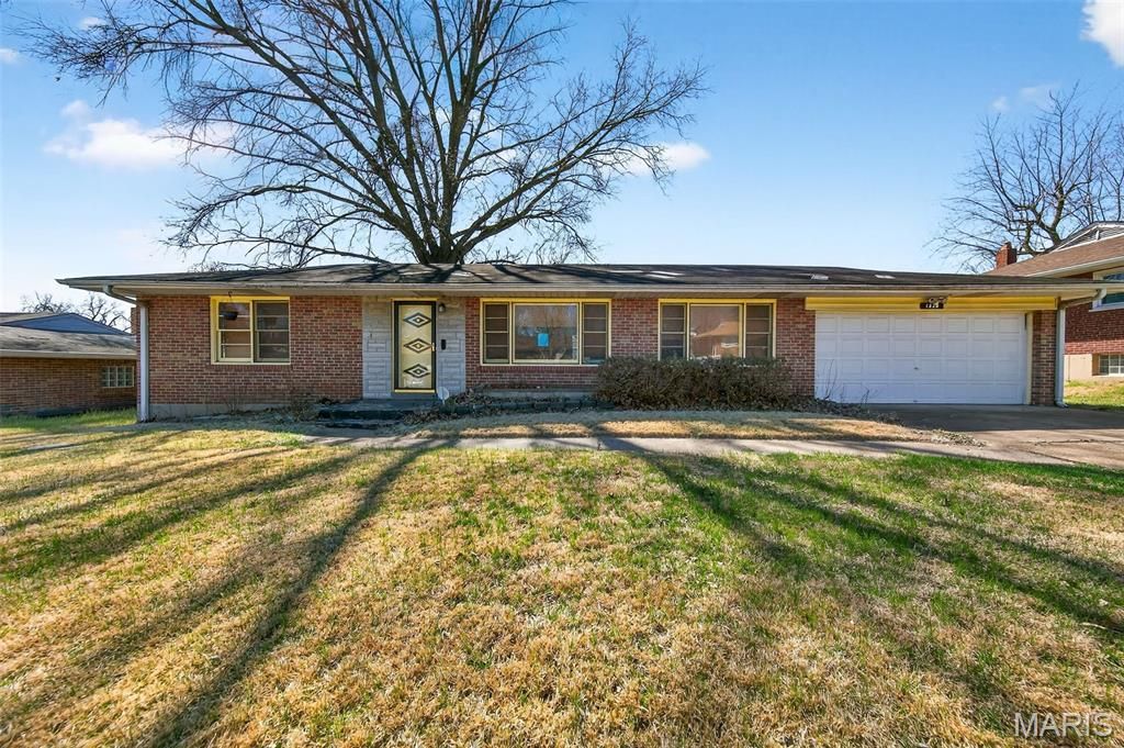 1326 Northumberland Drive, St Louis, MO 63137