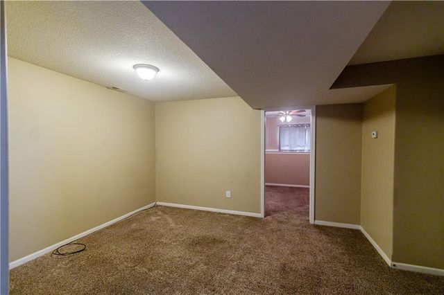 1701 Jayhawk Drive, Atchison, KS 66002