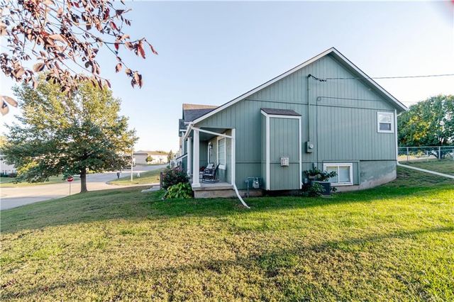 1701 Jayhawk Drive, Atchison, KS 66002