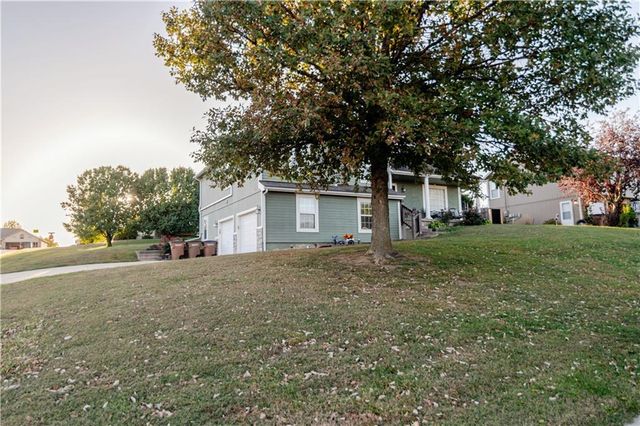 1701 Jayhawk Drive, Atchison, KS 66002