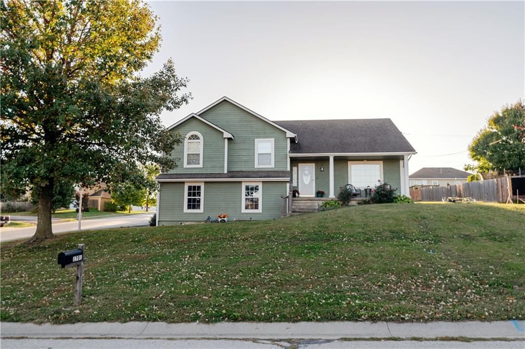 1701 Jayhawk Drive, Atchison, KS 66002