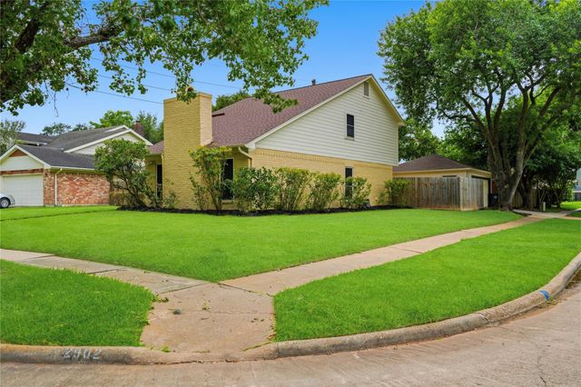 2902 Colony Drive, Sugar Land, TX 77479
