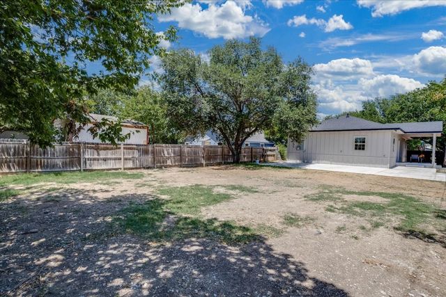 2401 Ingersoll Street, Dallas, TX 75212