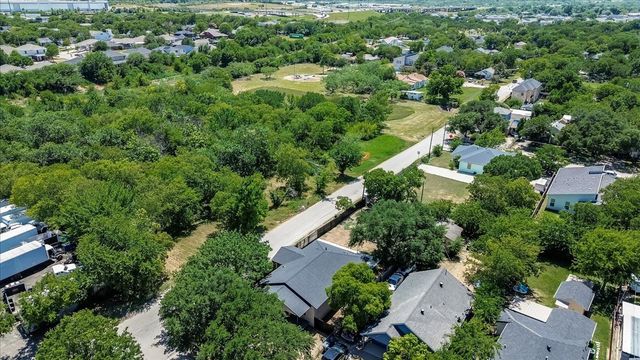 2401 Ingersoll Street, Dallas, TX 75212
