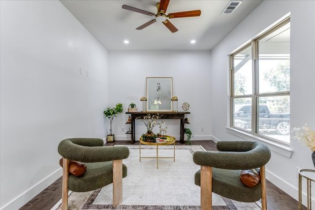 2401 Ingersoll Street, Dallas, TX 75212