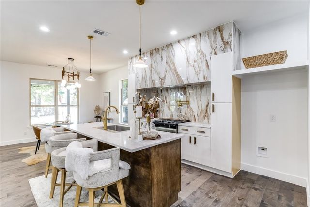 2401 Ingersoll Street, Dallas, TX 75212