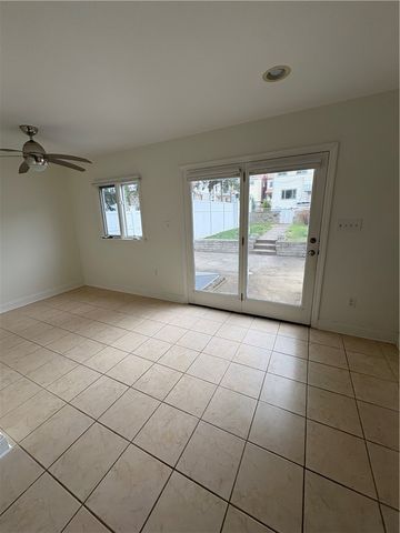 524 Edmond St, Bloomfield, PA 15224