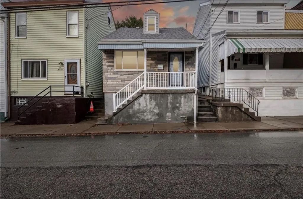 524 Edmond St, Bloomfield, PA 15224