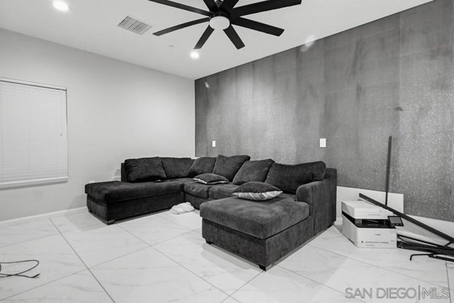 1644 Cuyamaca Ave, Spring Valley, CA 91977