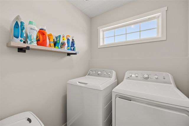 7910 SE 1st Court, Des Moines, IA 50320