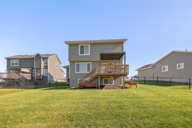 7910 SE 1st Court, Des Moines, IA 50320