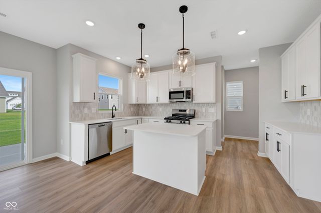 17074 Cowbell Drive, Noblesville, IN 46060