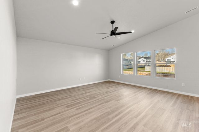 2984 W Taiban Creek Dr, Kuna, ID 83634