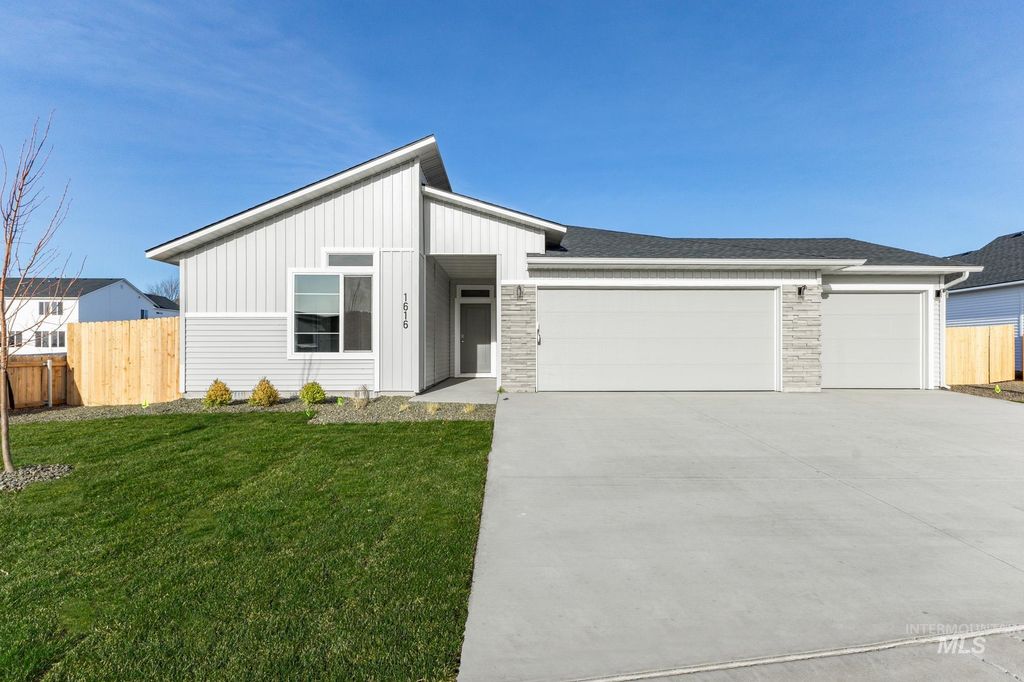 2984 W Taiban Creek Dr, Kuna, ID 83634