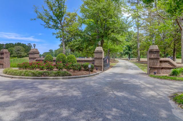 4783 Stono Links Drive, Hollywood, SC 29449